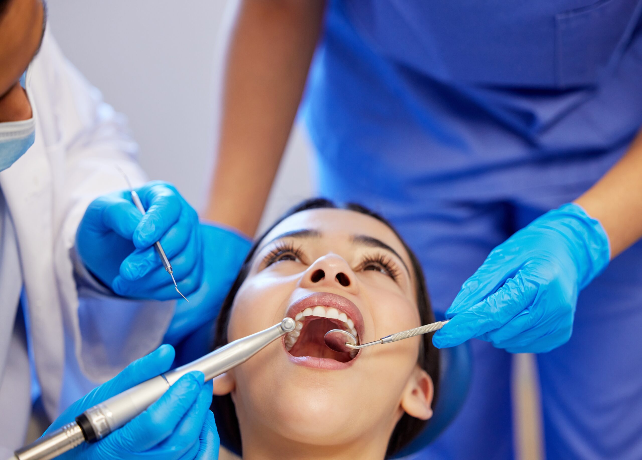 Why choose dental implants 